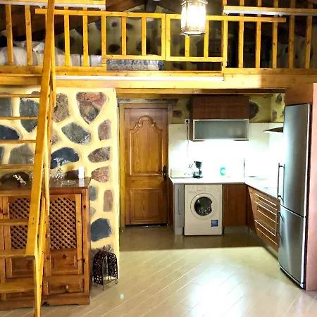 Charming House In De Tirajana With Jacuzzi