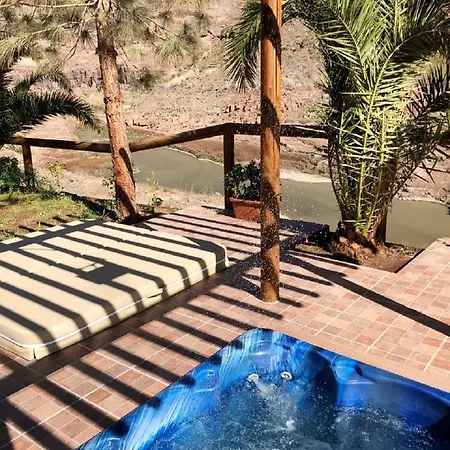 Charming House In De Tirajana With Jacuzzi *